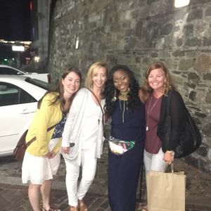 Meet your Posher, Kenisha